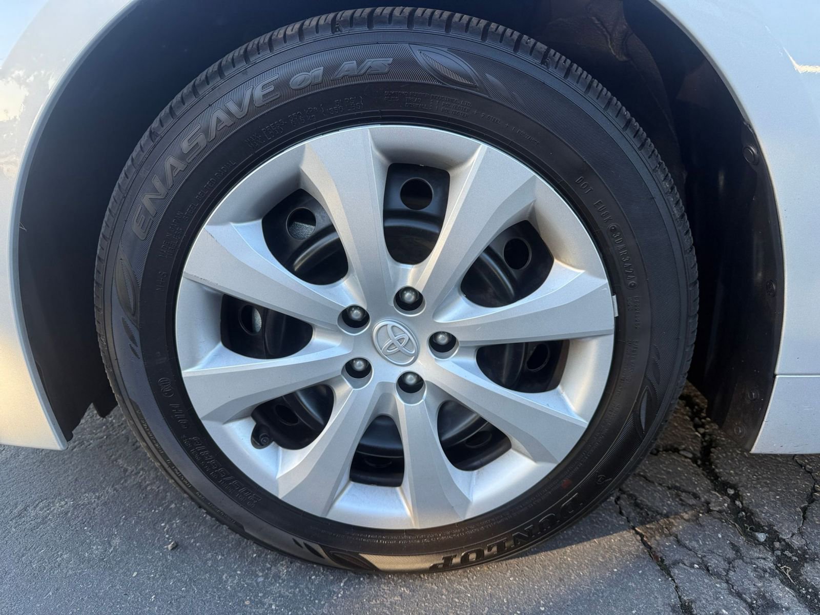 Thumbnail: 2025 Toyota Corolla - 28