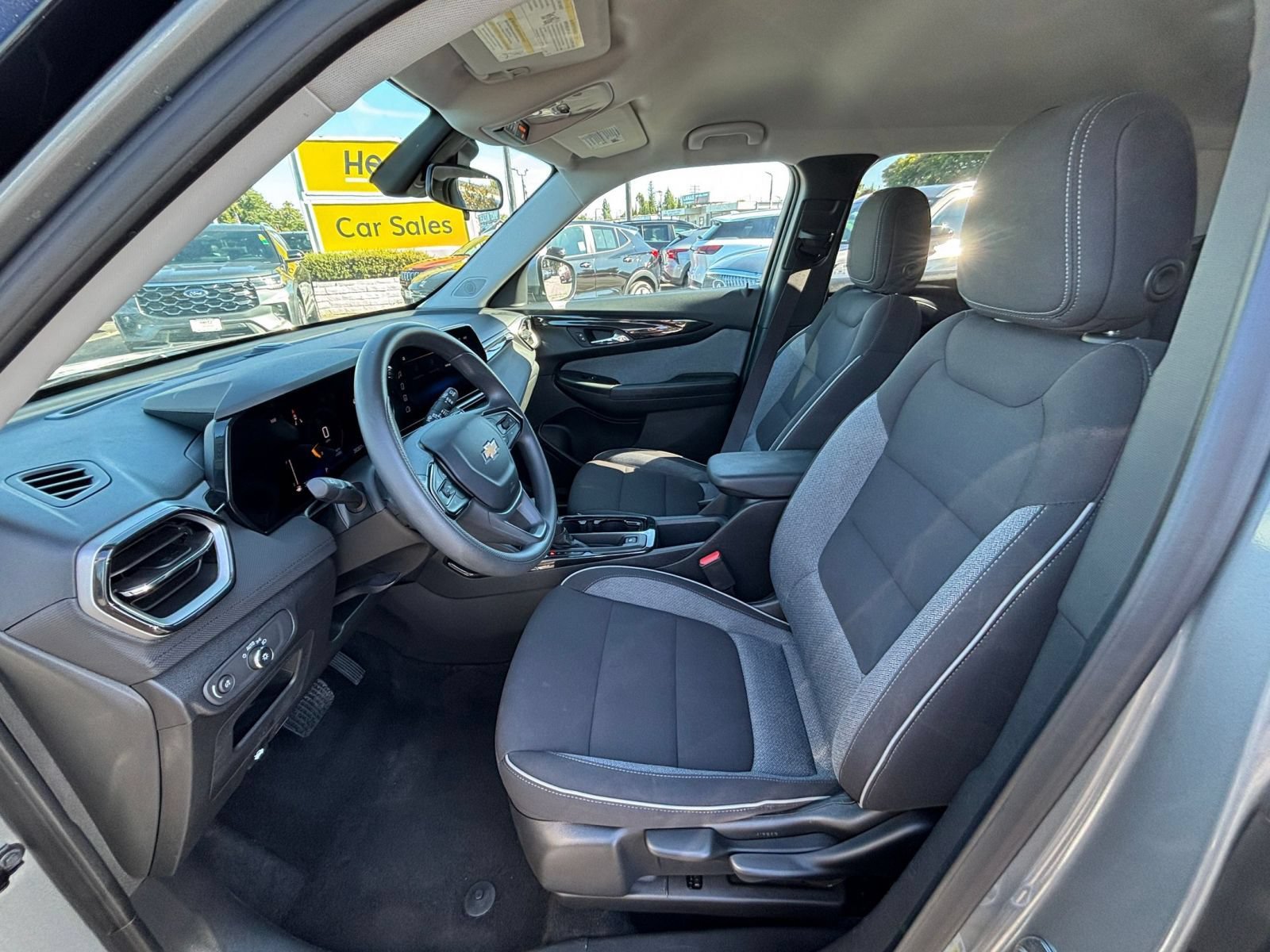 Thumbnail: 2025 Chevrolet TrailBlazer - 21