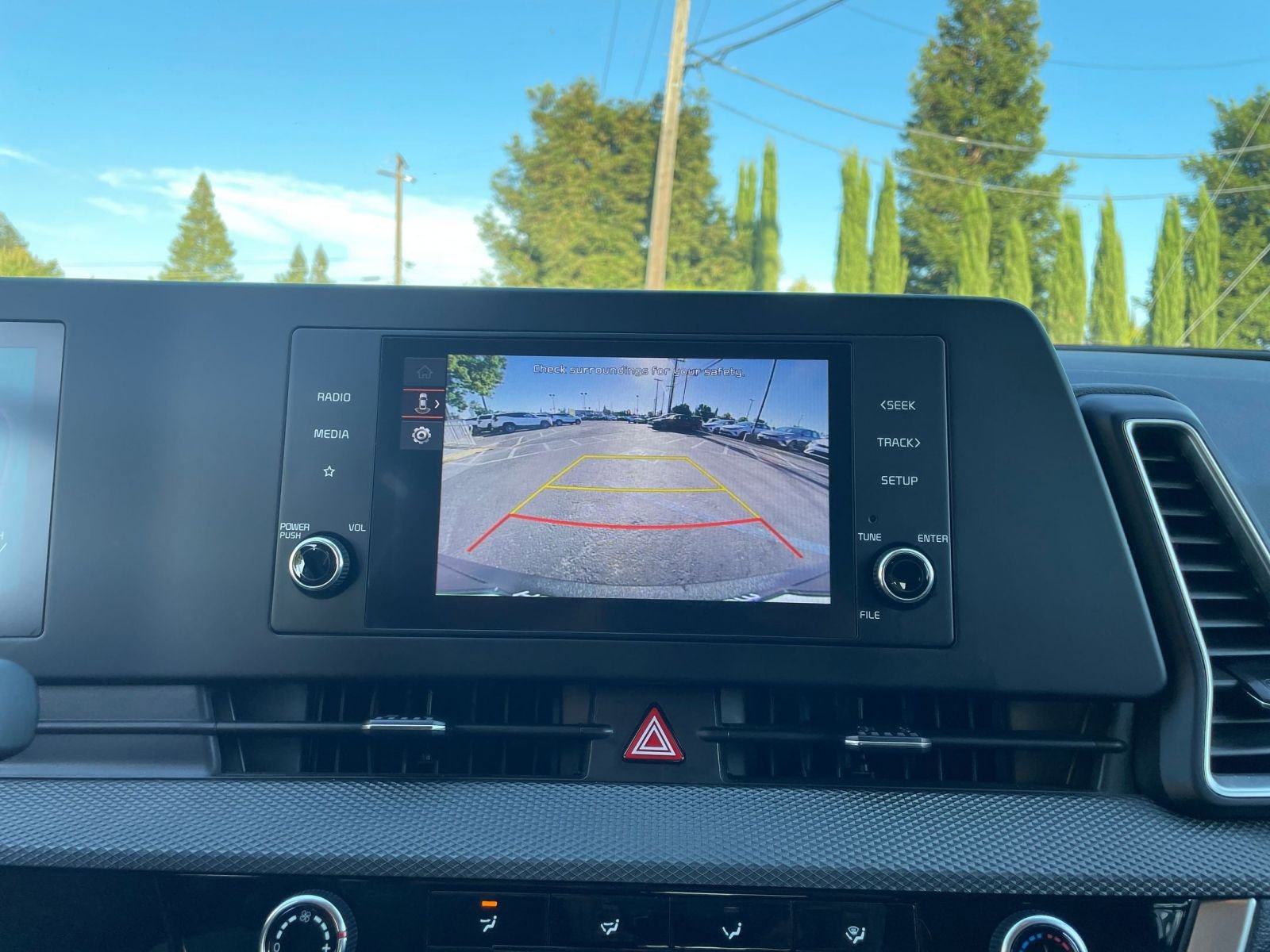 Thumbnail: 2024 Kia Sportage - 17