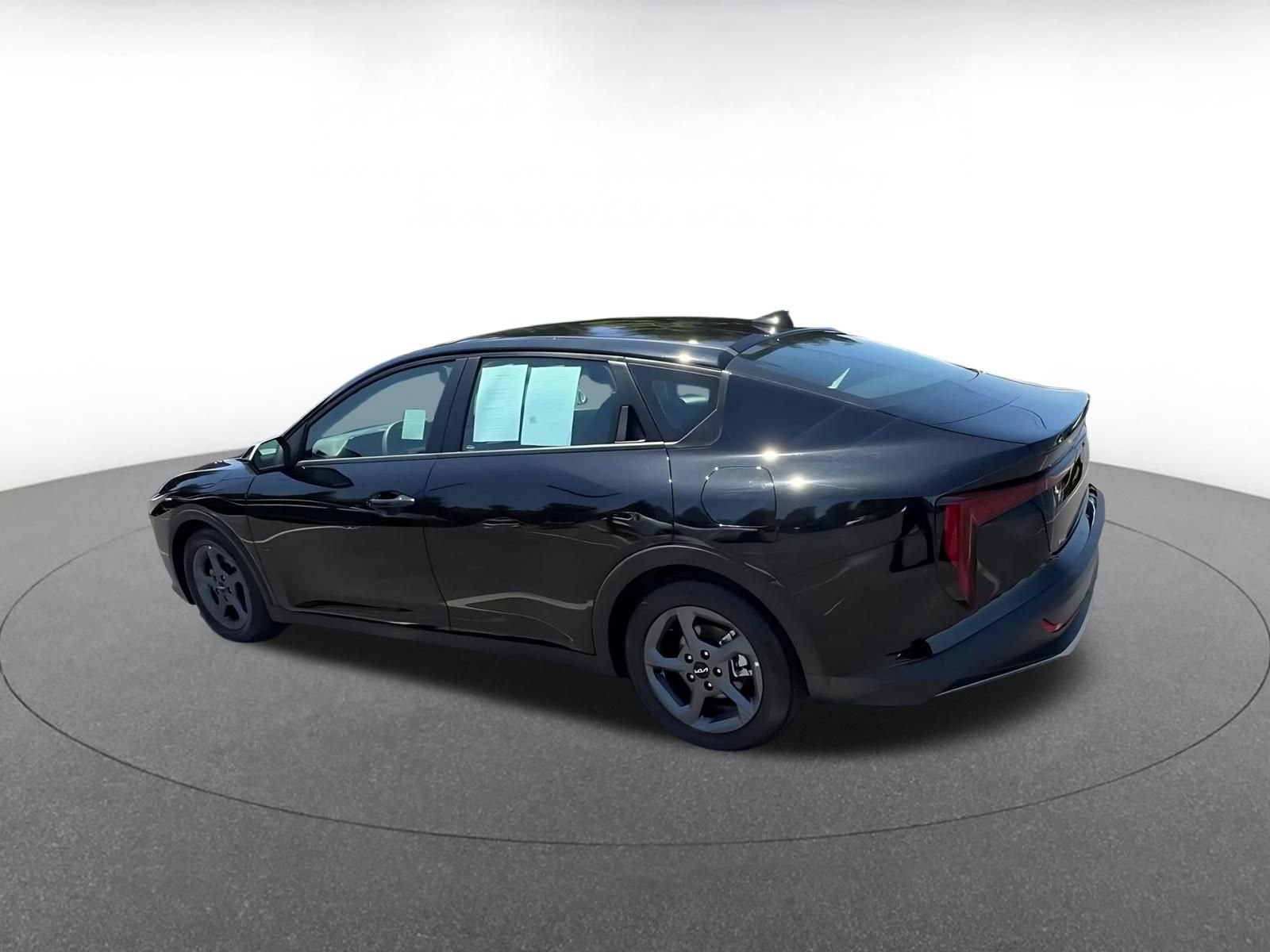 Thumbnail: 2025 Kia K4 - 10