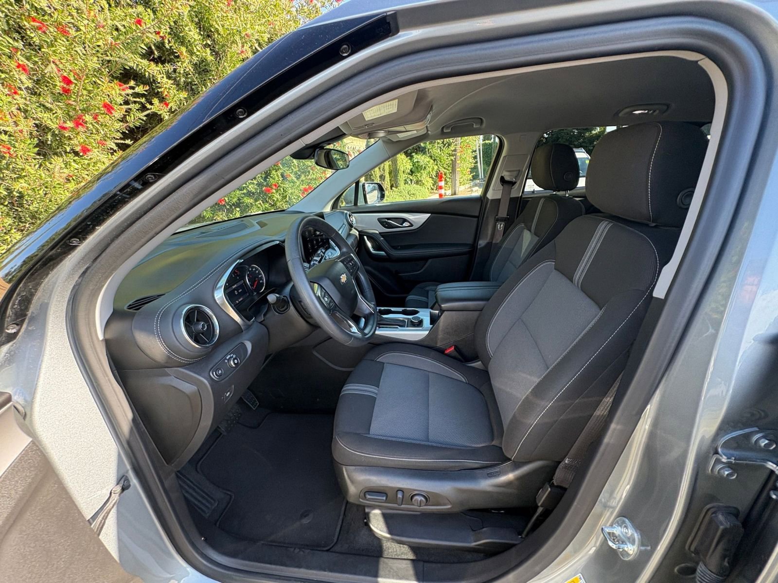 Thumbnail: 2025 Chevrolet Blazer - 29