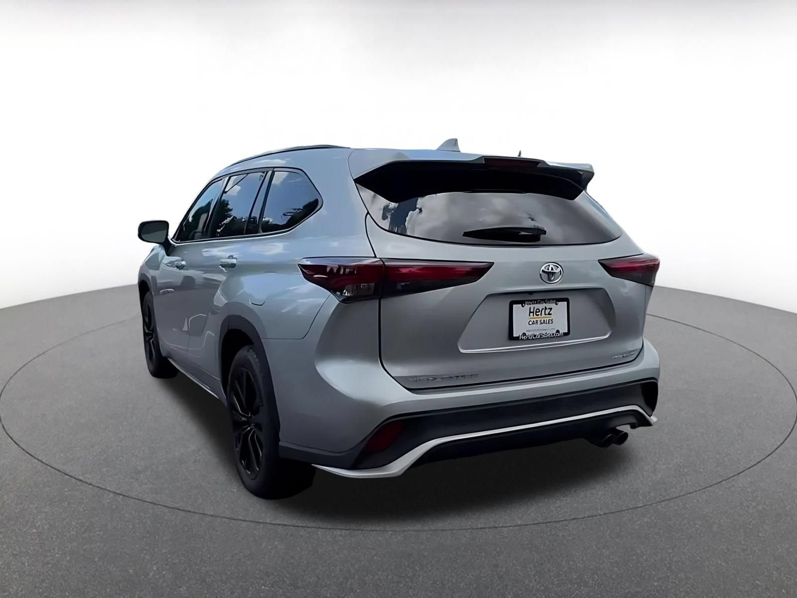 Thumbnail: 2025 Toyota Highlander - 10