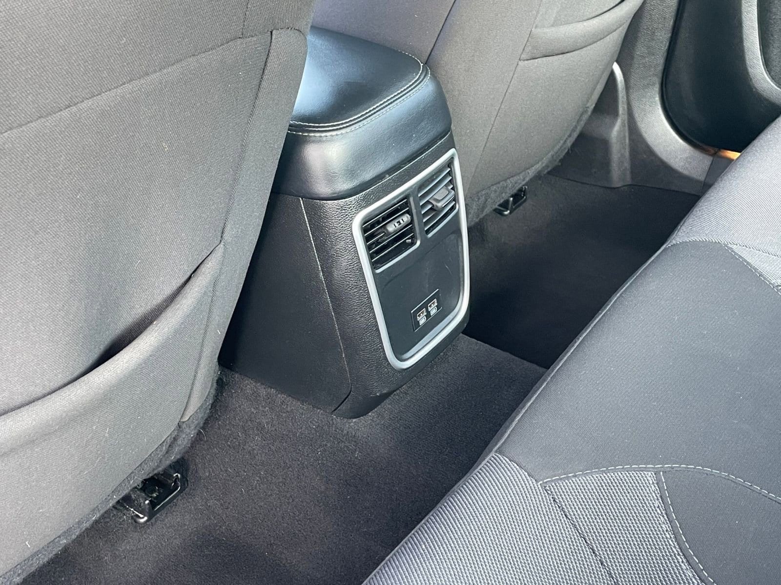 Thumbnail: 2022 Dodge Charger - 24