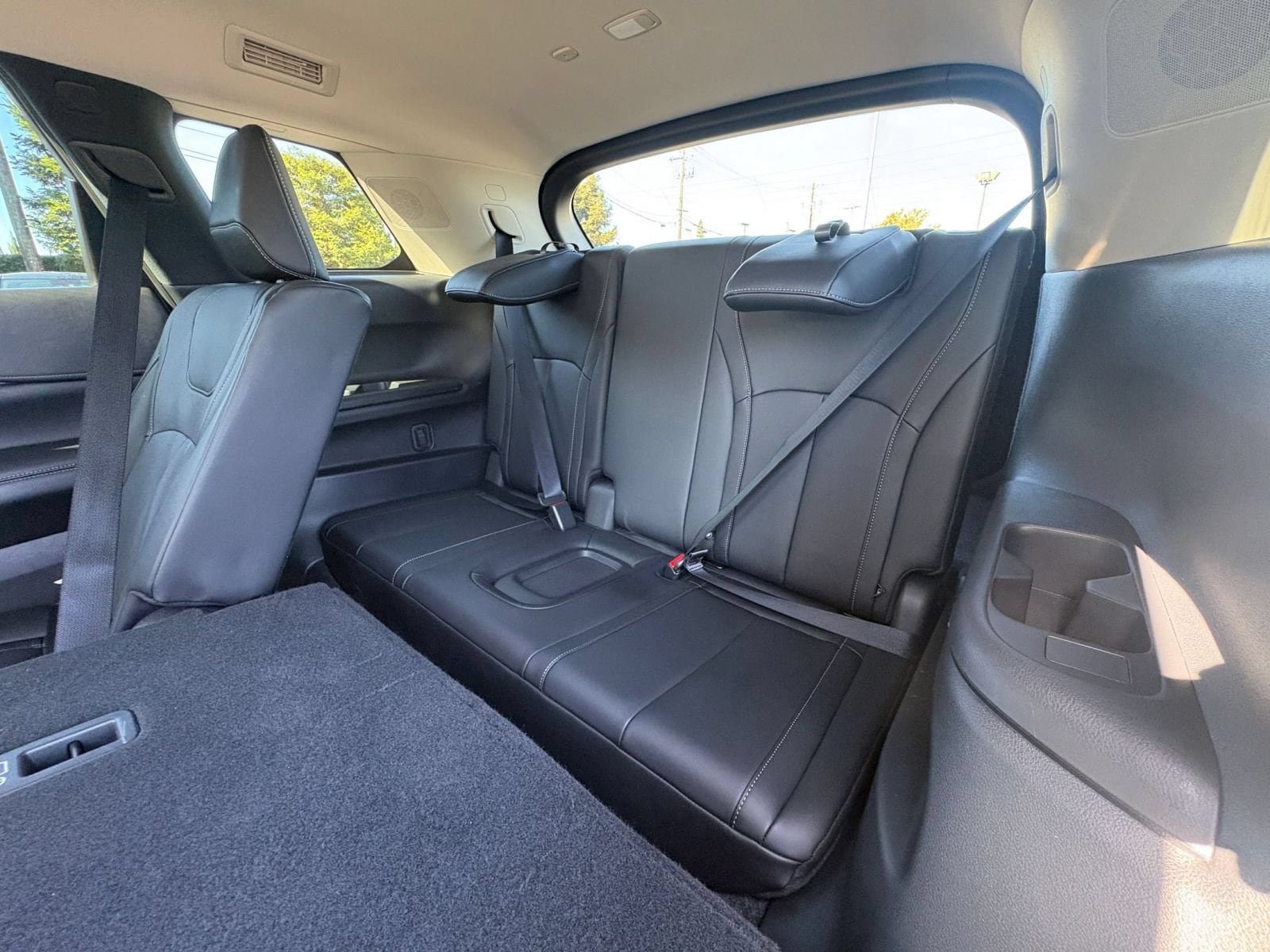 Thumbnail: 2026 INFINITI QX60 - 32