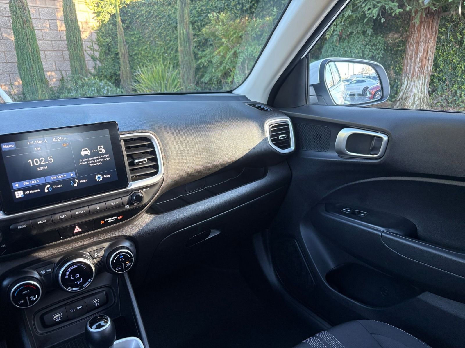 Thumbnail: 2025 Hyundai Venue - 35