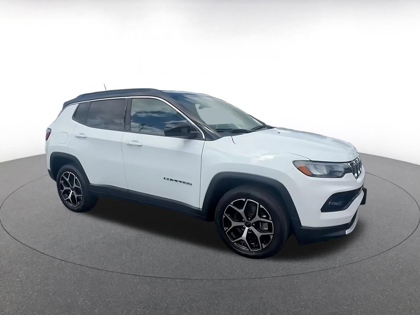 Thumbnail: 2025 Jeep Compass - 2
