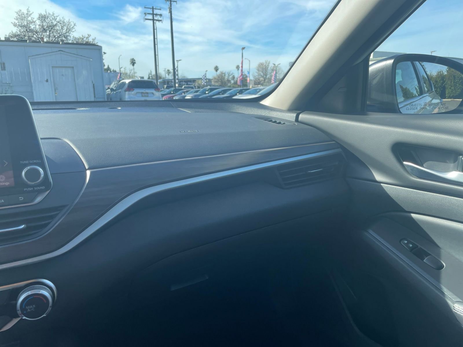 Thumbnail: 2025 Nissan Altima - 30