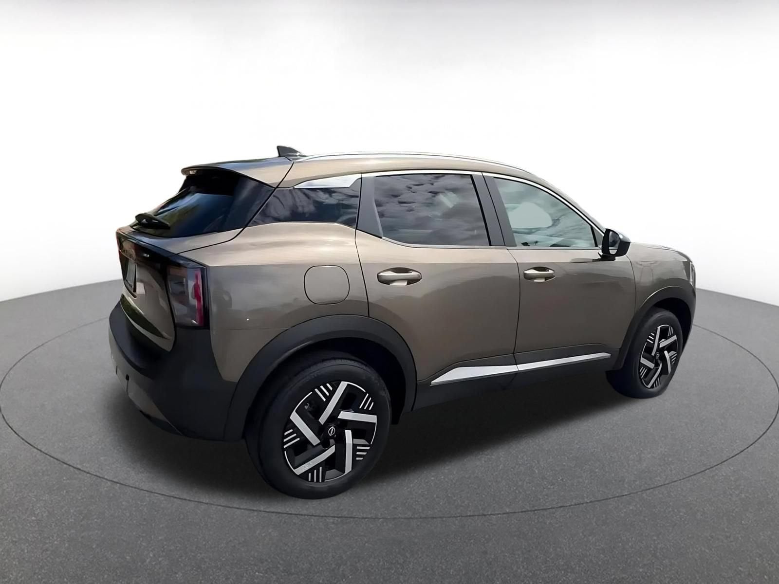 Thumbnail: 2026 Nissan Kicks - 15