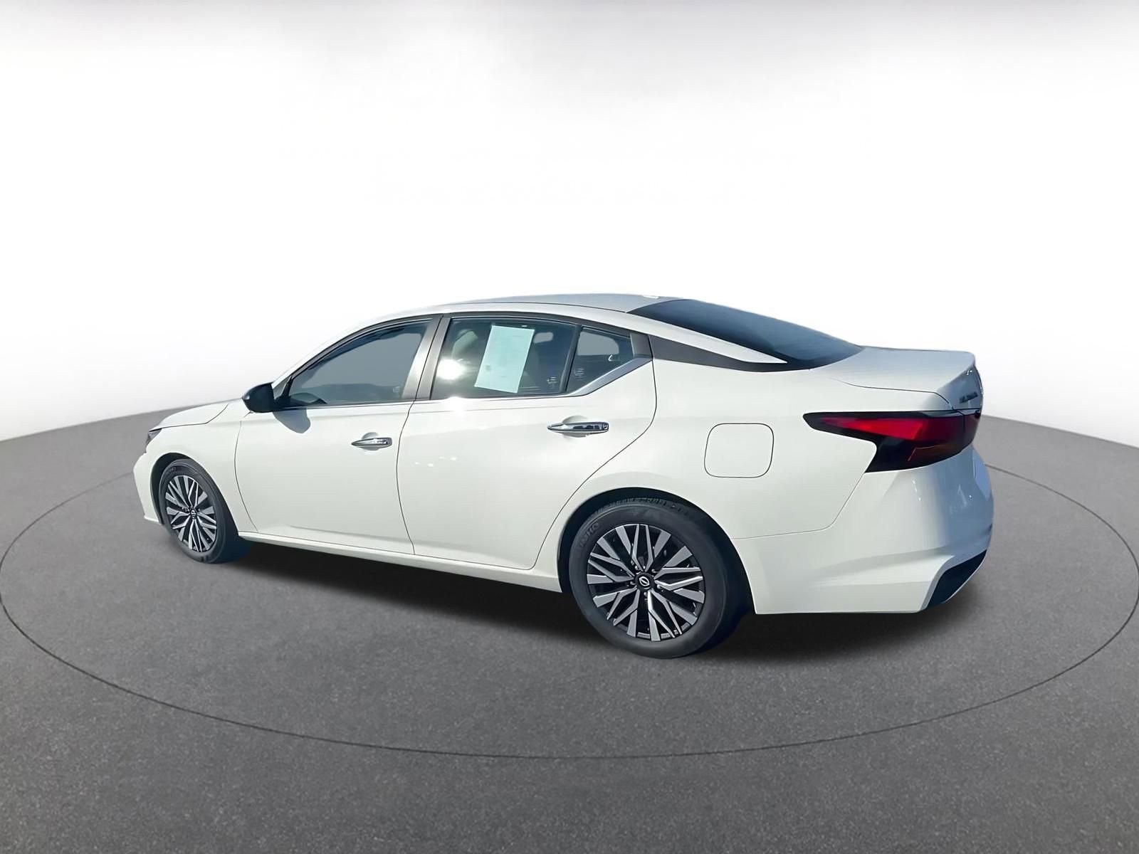 Thumbnail: 2025 Nissan Altima - 10