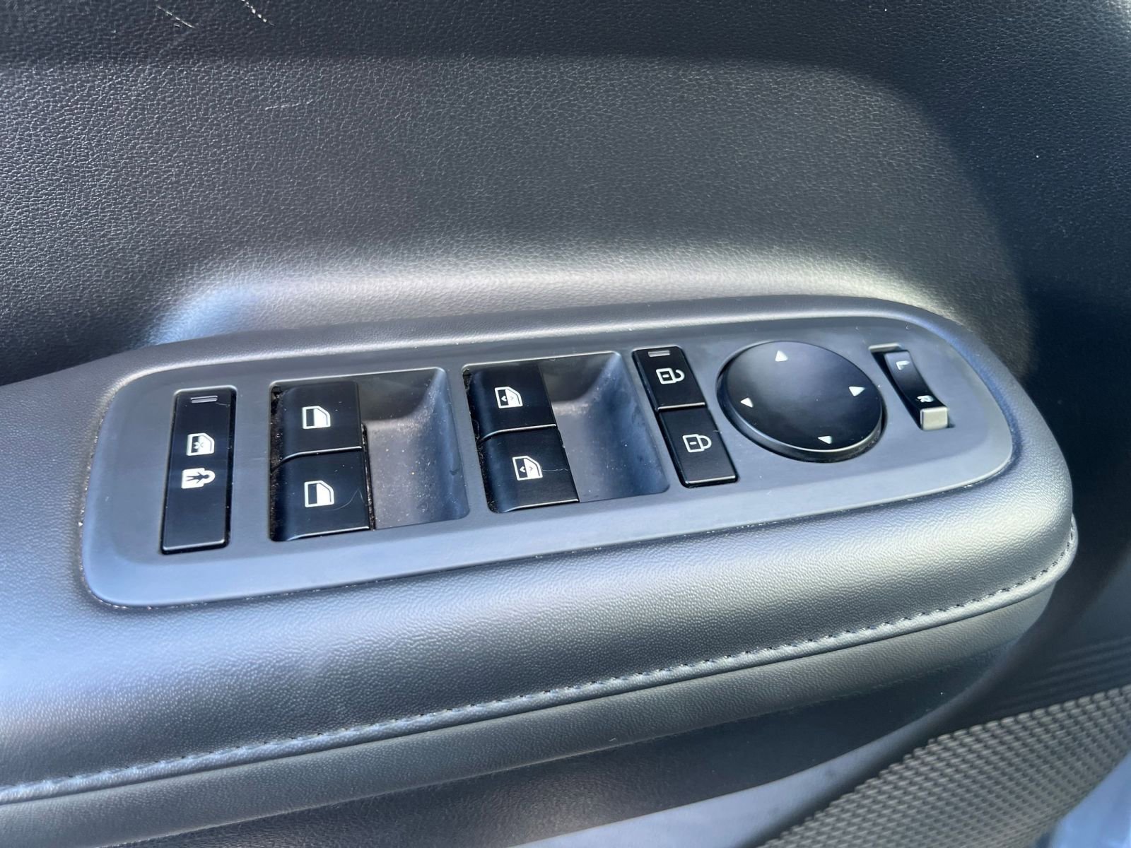 Thumbnail: 2025 Hyundai Santa Fe - 18