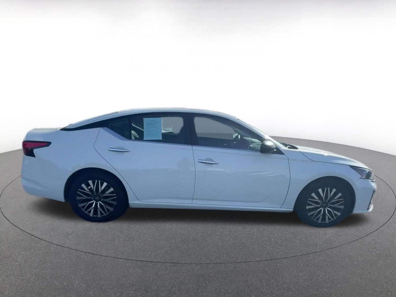 Thumbnail: 2025 Nissan Altima - 16