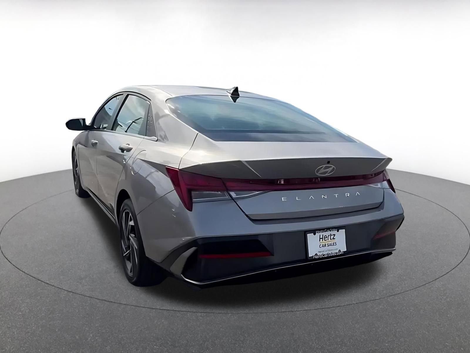 Thumbnail: 2025 Hyundai Elantra - 11