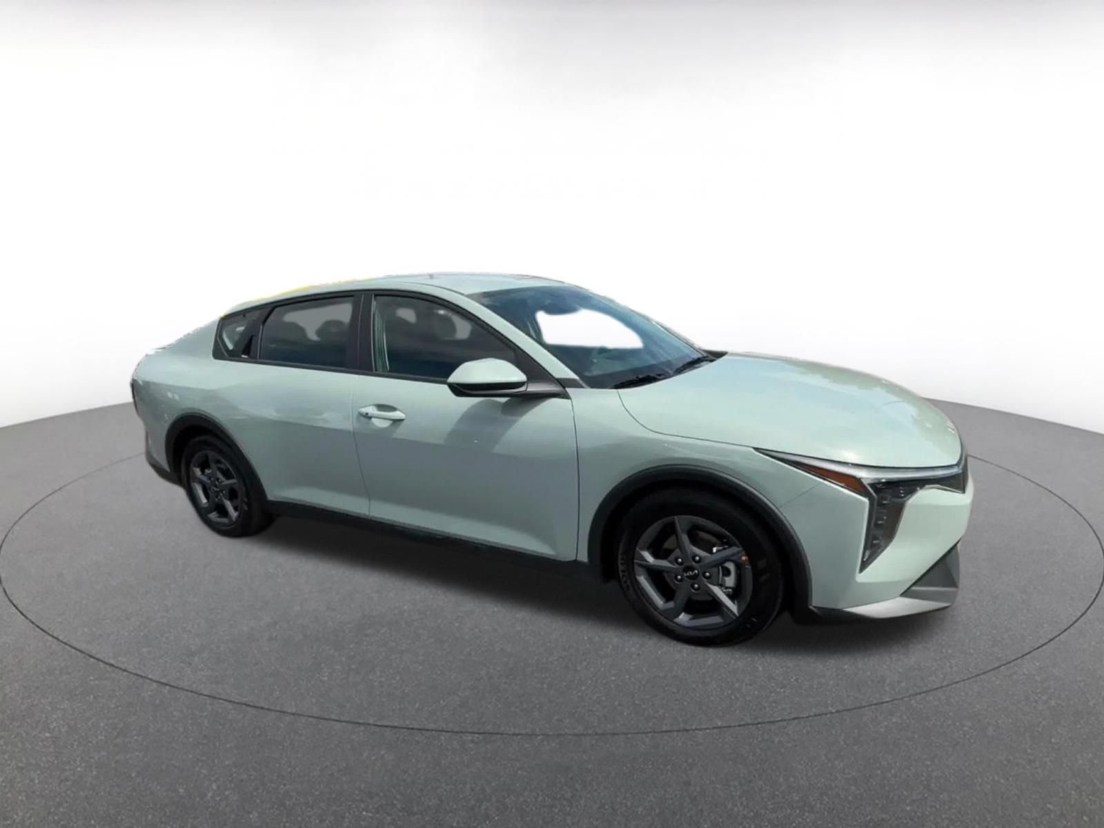Thumbnail: 2026 Kia K4 - 2