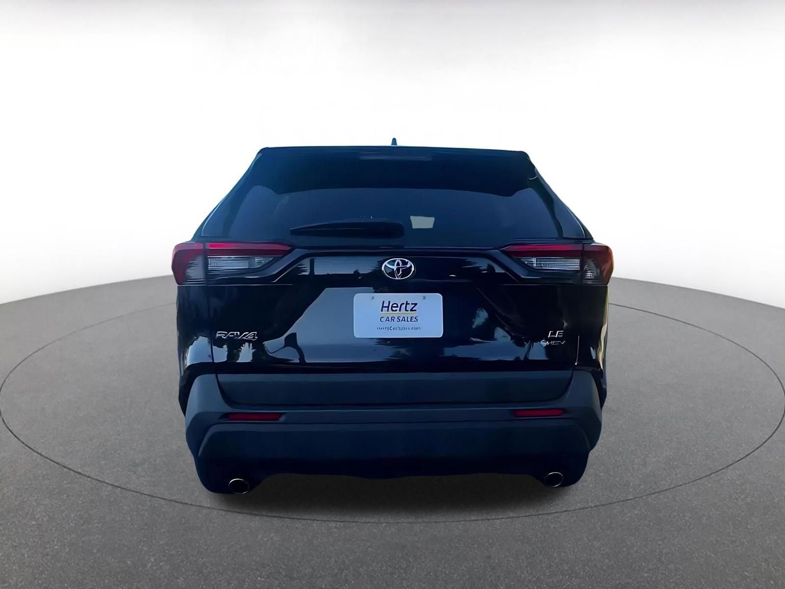 Thumbnail: 2025 Toyota RAV4 - 12