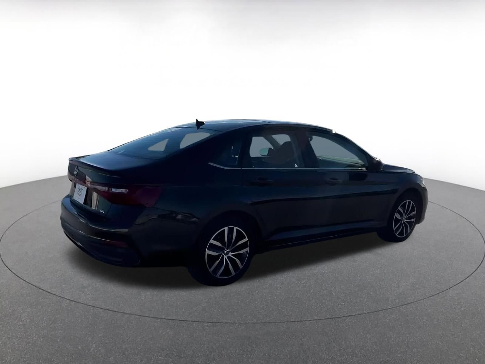 Thumbnail: 2025 Volkswagen Jetta - 12