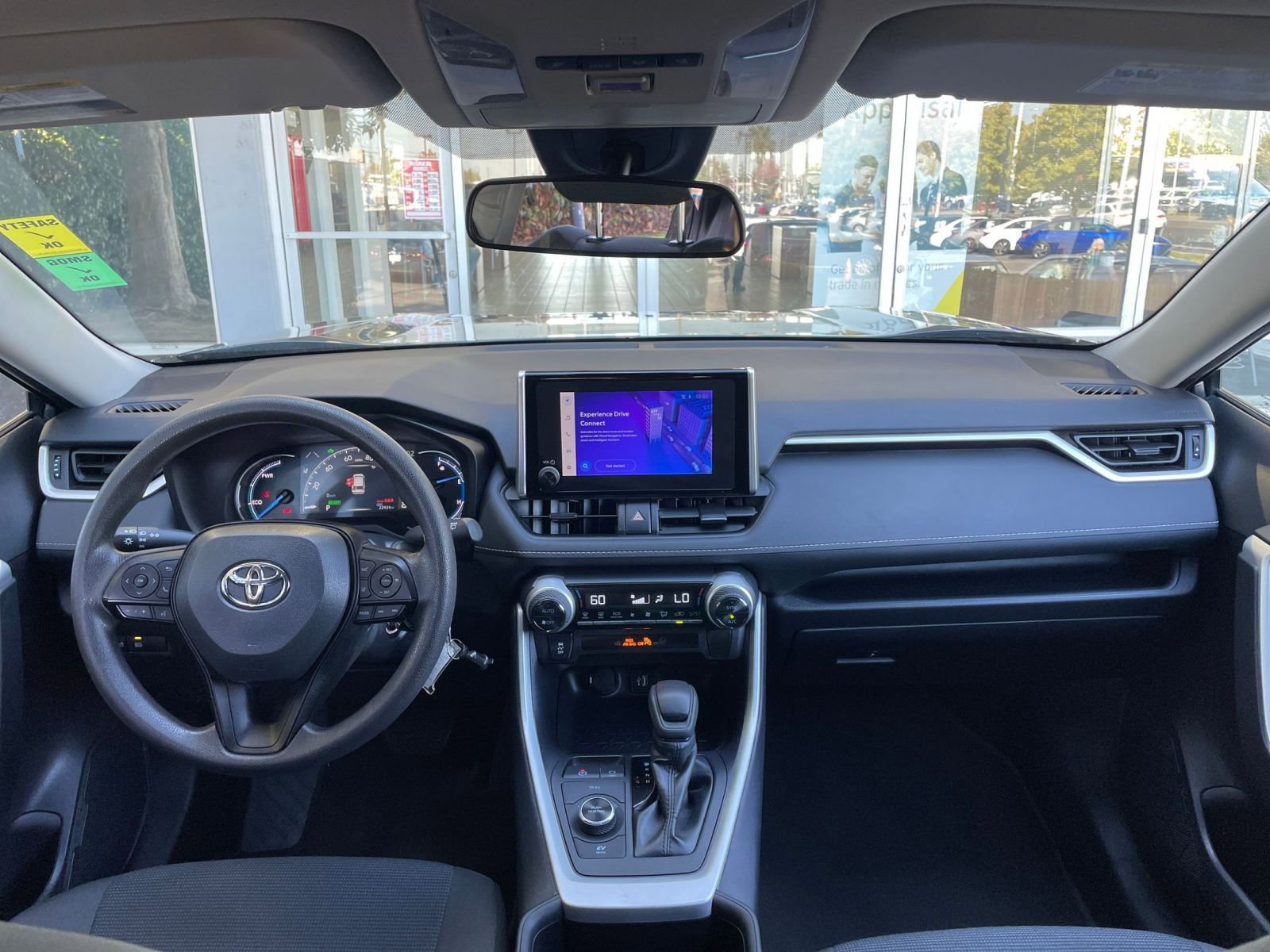 Thumbnail: 2025 Toyota RAV4 - 32