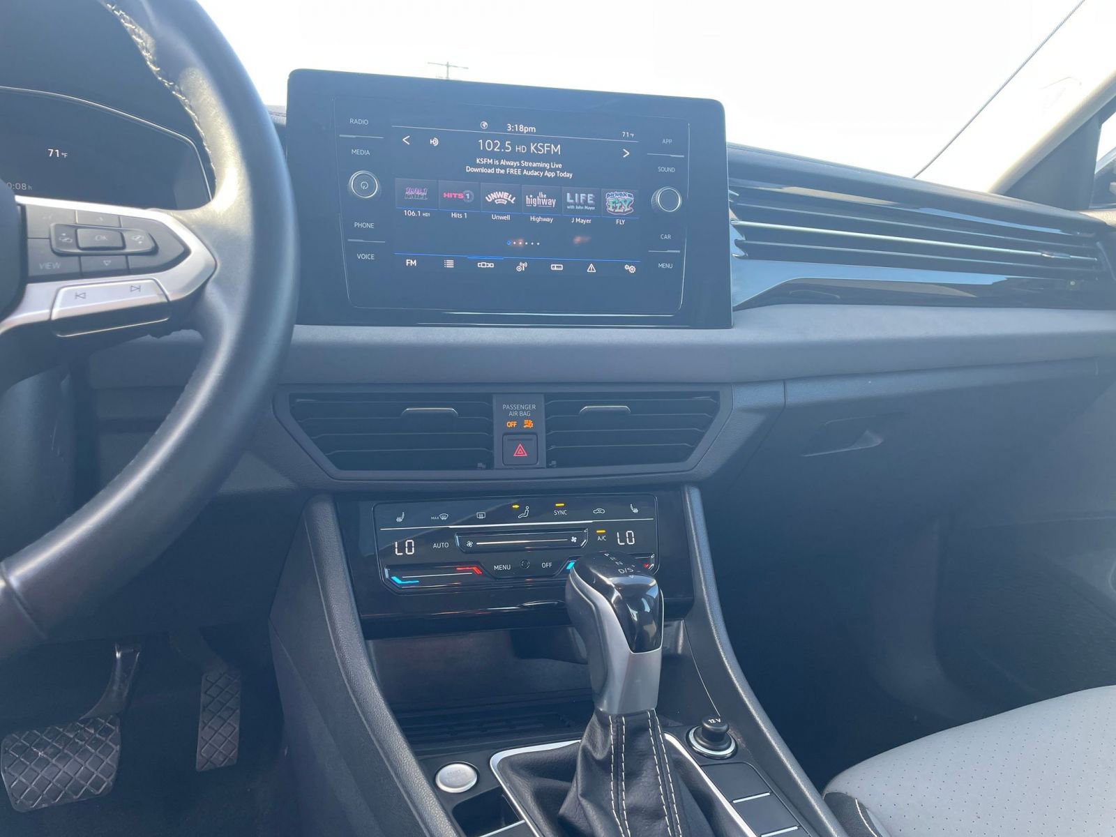 Thumbnail: 2025 Volkswagen Jetta - 17