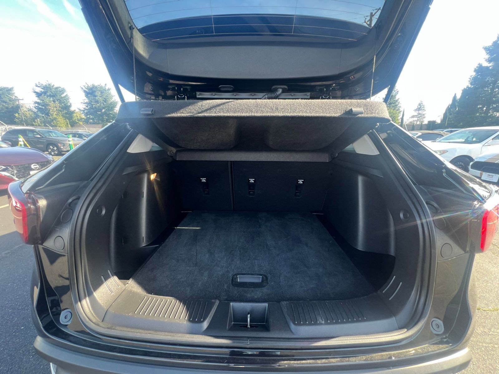 Thumbnail: 2025 Chevrolet Trax - 31