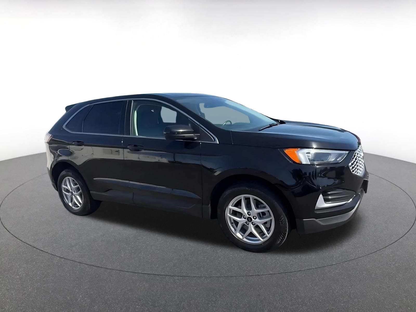 Thumbnail: 2024 Ford Edge - 2