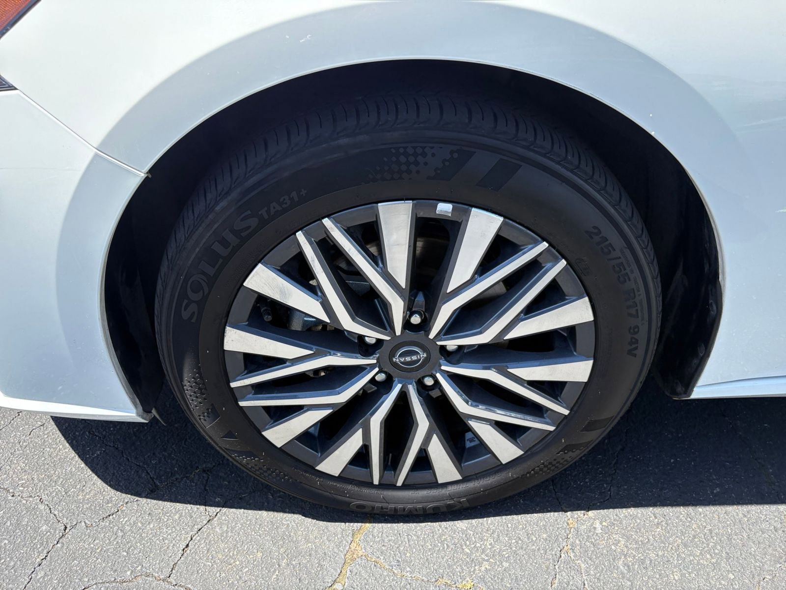 Thumbnail: 2025 Nissan Altima - 31