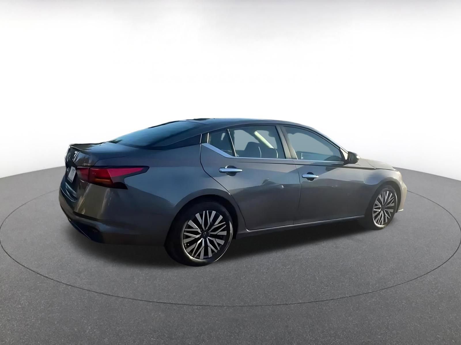 Thumbnail: 2025 Nissan Altima - 14