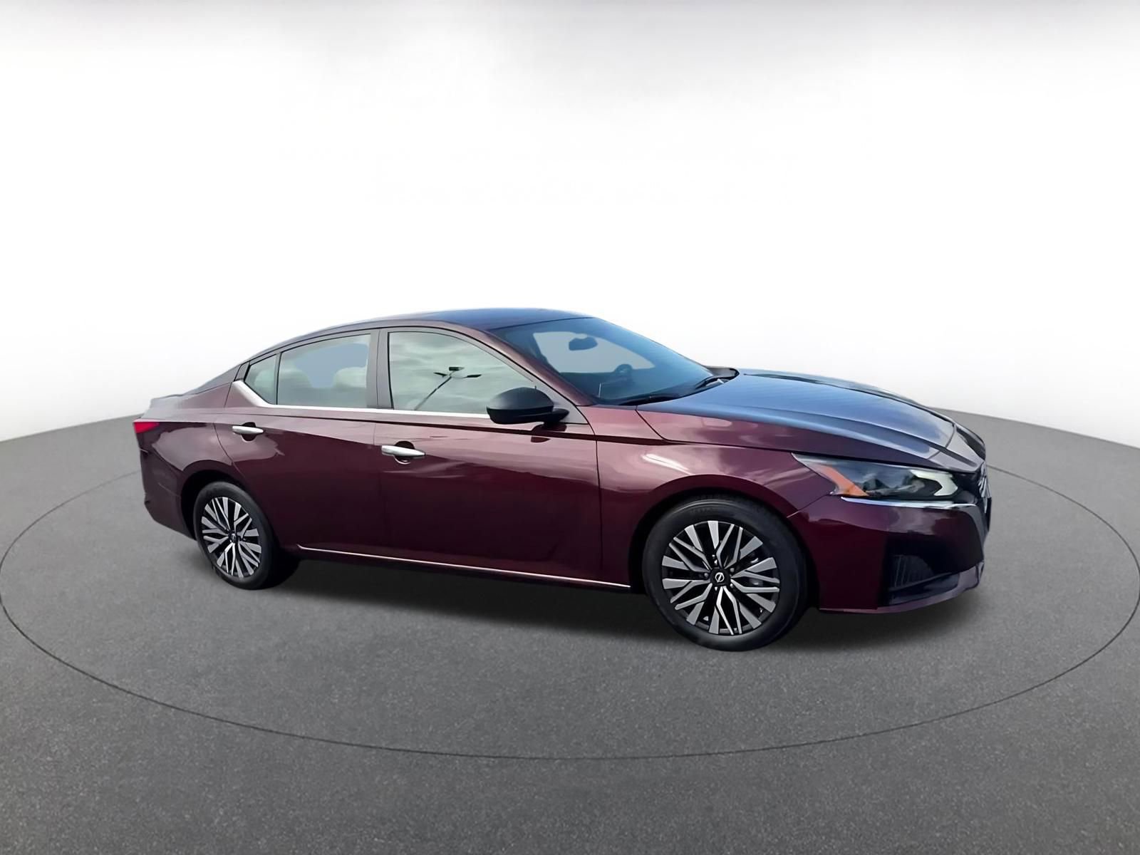 Thumbnail: 2025 Nissan Altima - 2