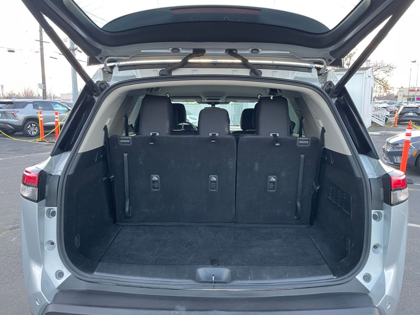 Thumbnail: 2025 Nissan Pathfinder - 33