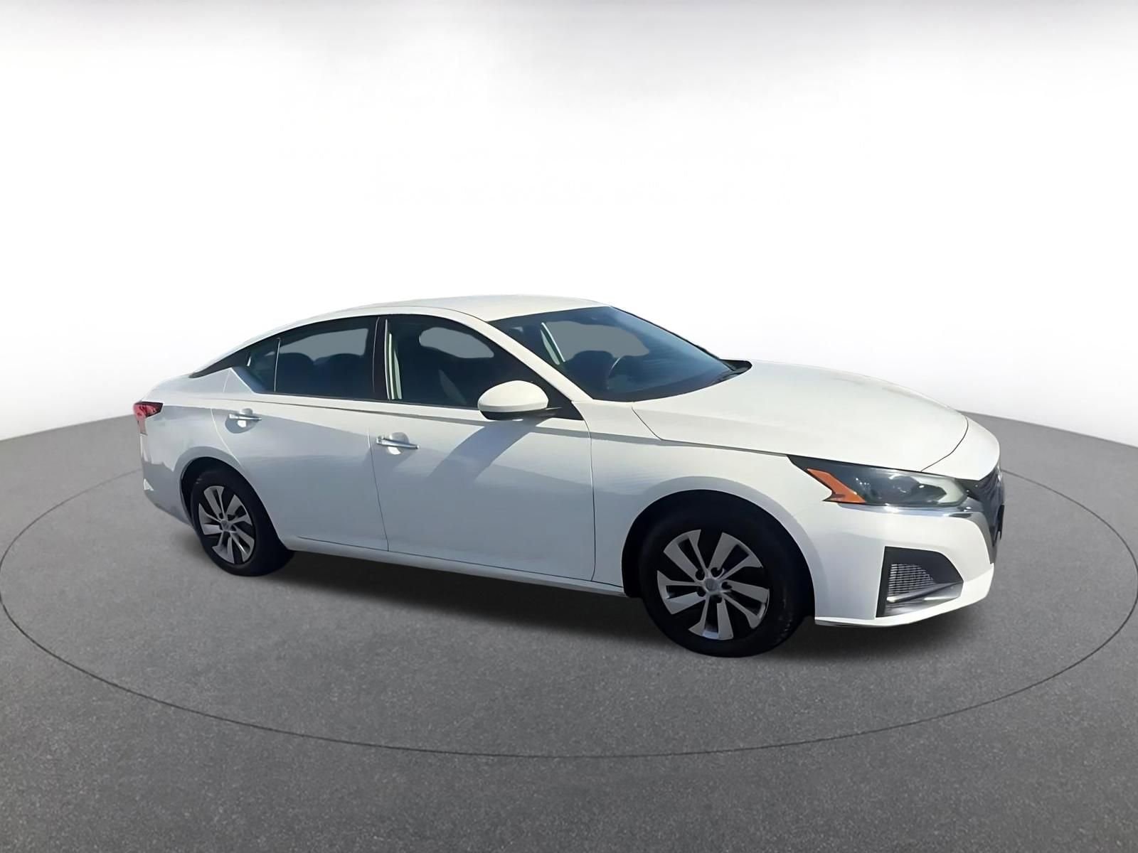 Thumbnail: 2023 Nissan Altima - 2