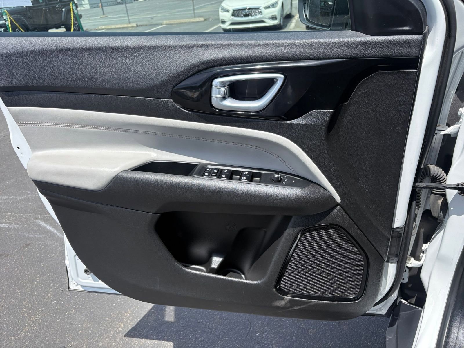 Thumbnail: 2025 Jeep Compass - 18