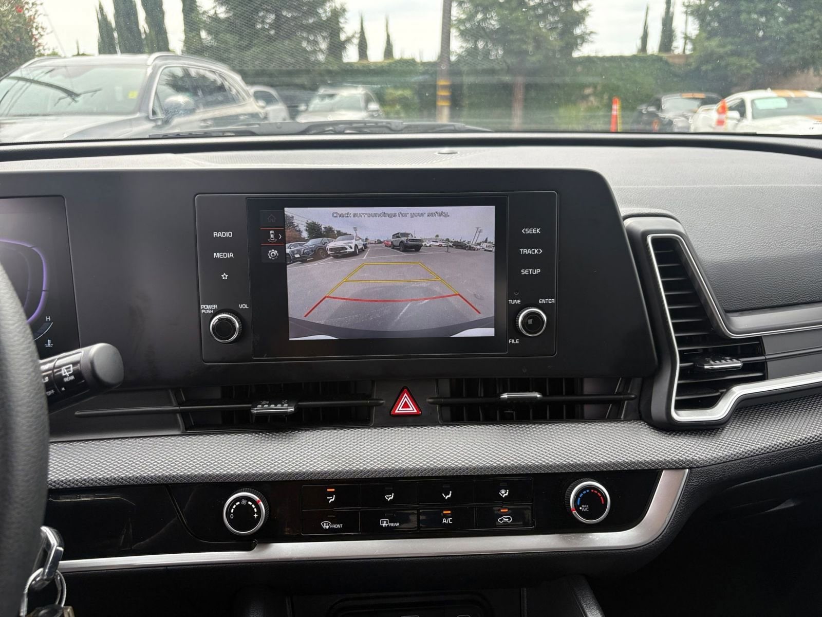 Thumbnail: 2025 Kia Sportage - 23