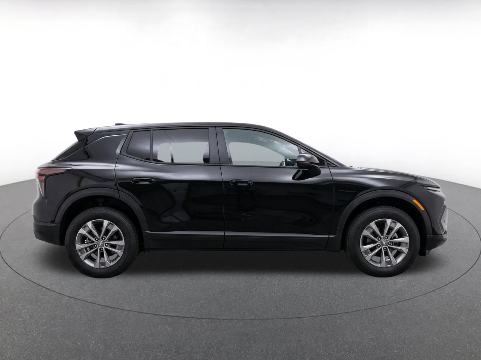 Thumbnail: 2025 Chevrolet Equinox - 15