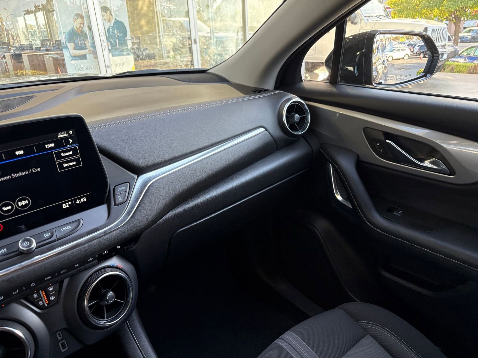 Thumbnail: 2025 Chevrolet Blazer - 35