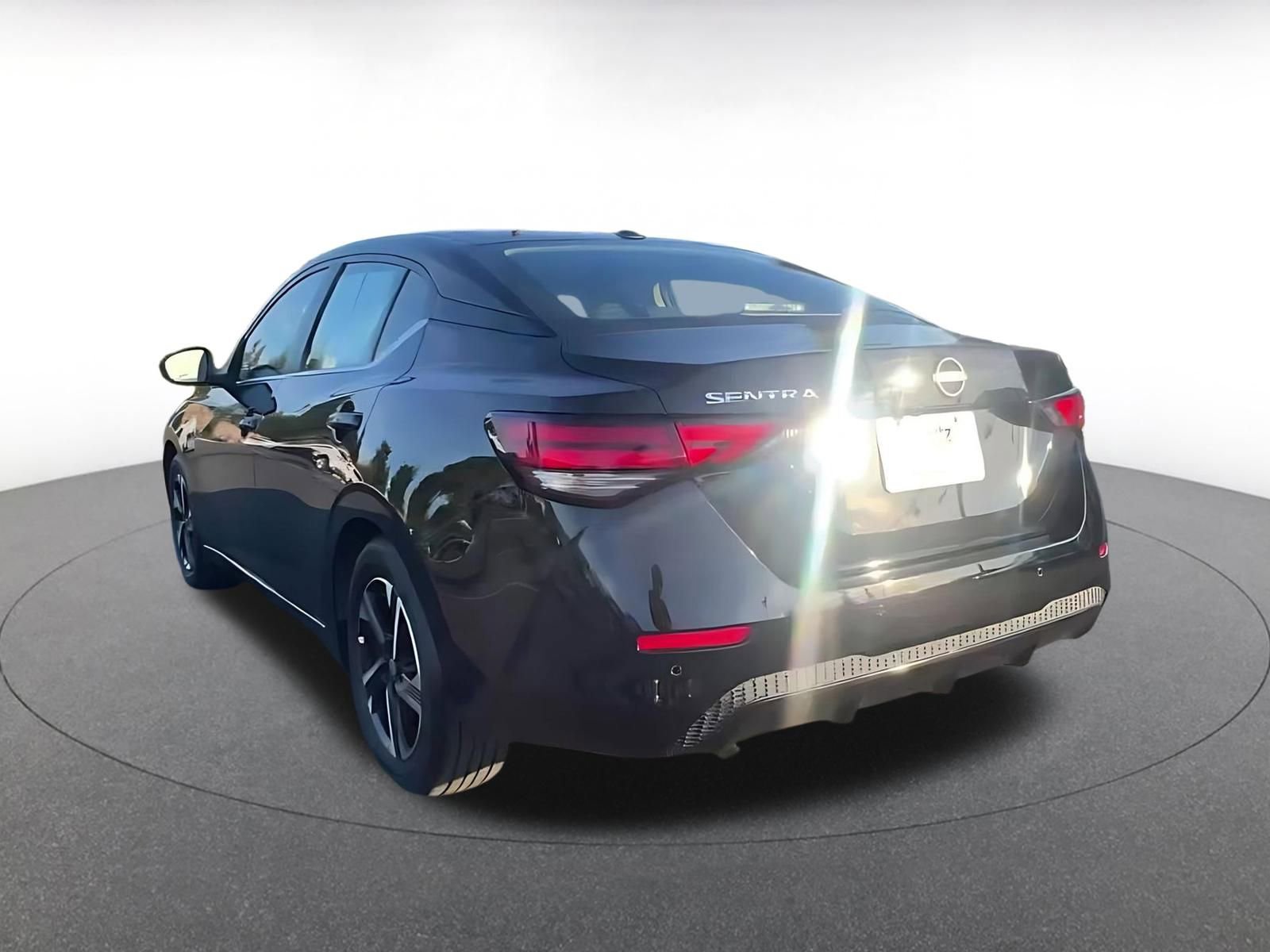 Thumbnail: 2025 Nissan Sentra - 11