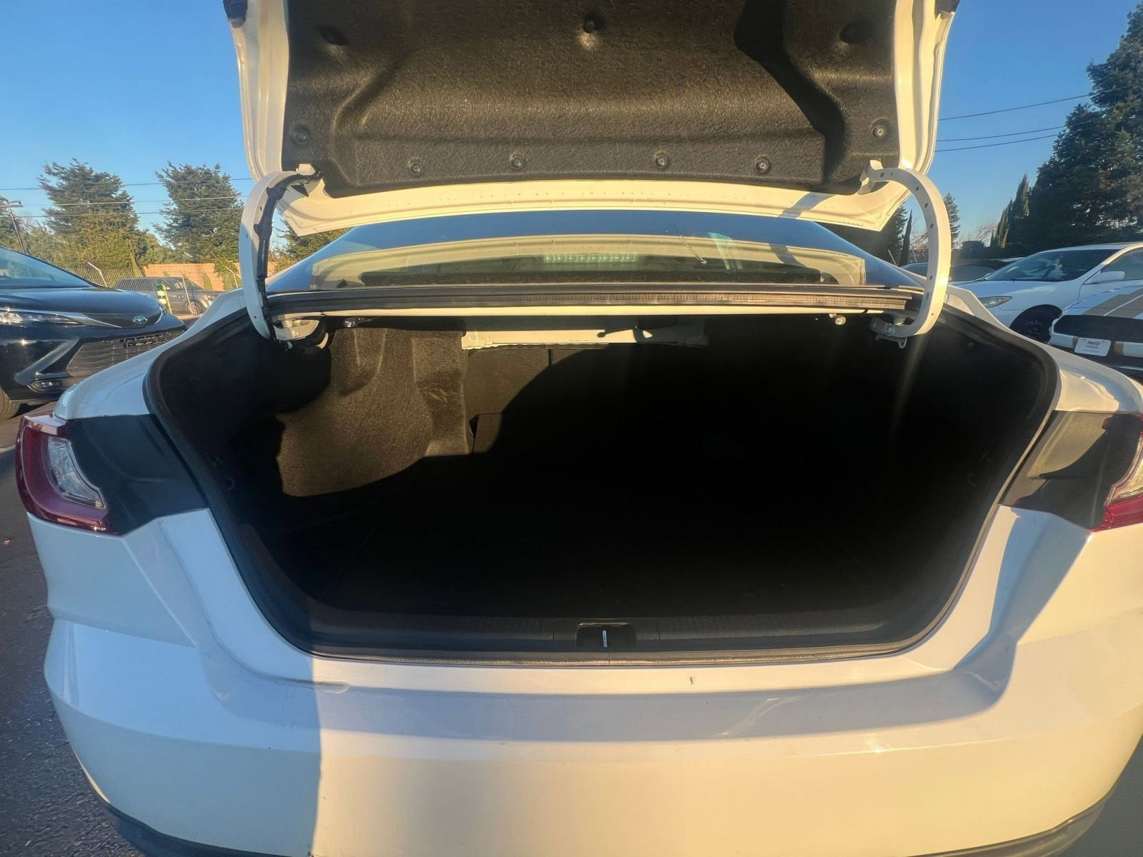 Thumbnail: 2025 Toyota Camry - 31