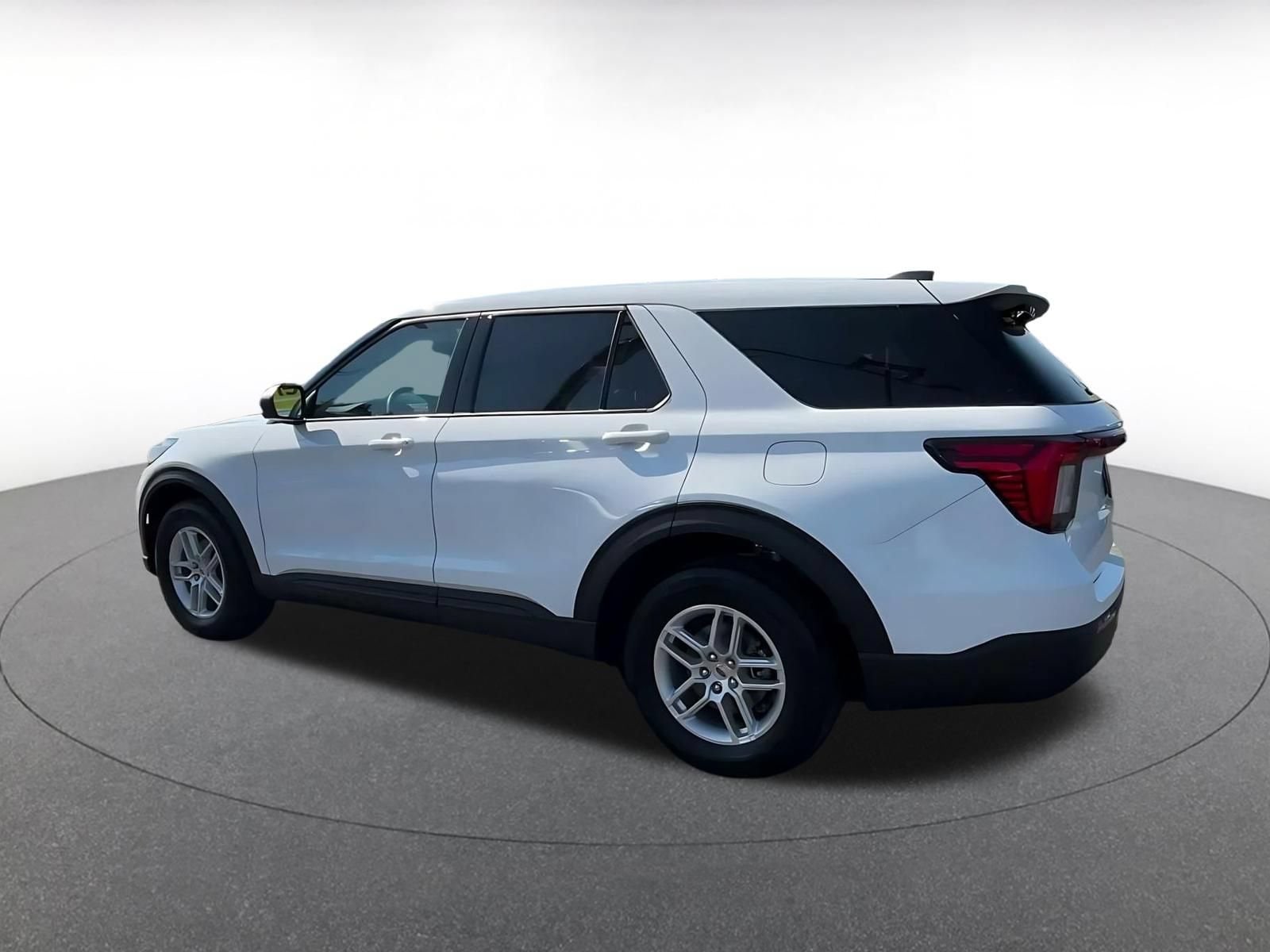 Thumbnail: 2026 Ford Explorer - 8