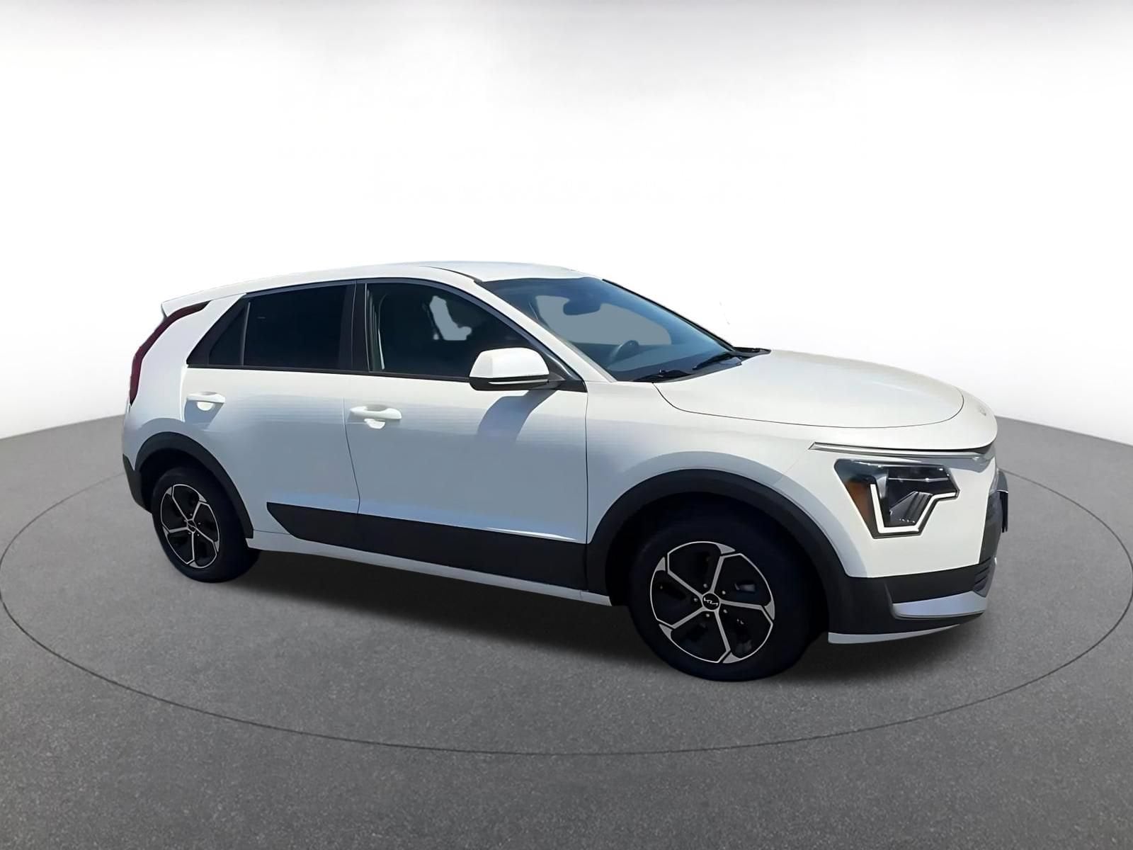 Thumbnail: 2026 Kia Niro - 2