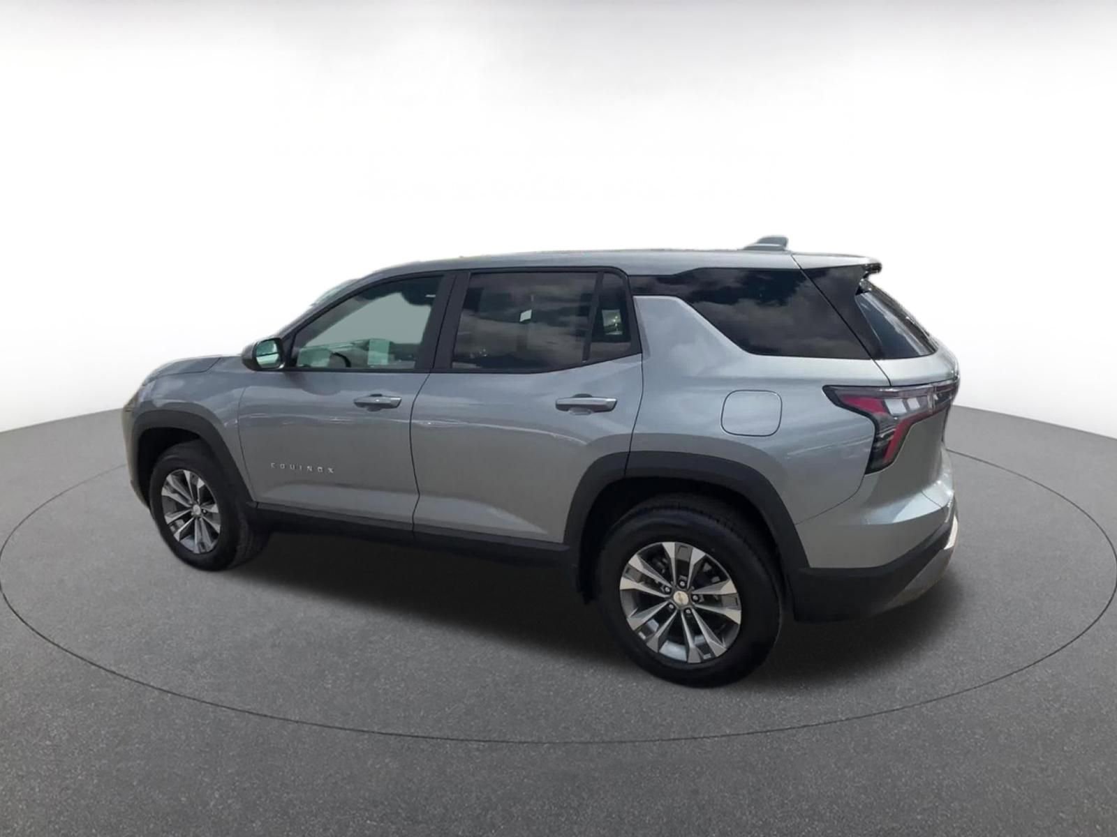 Thumbnail: 2025 Chevrolet Equinox - 10
