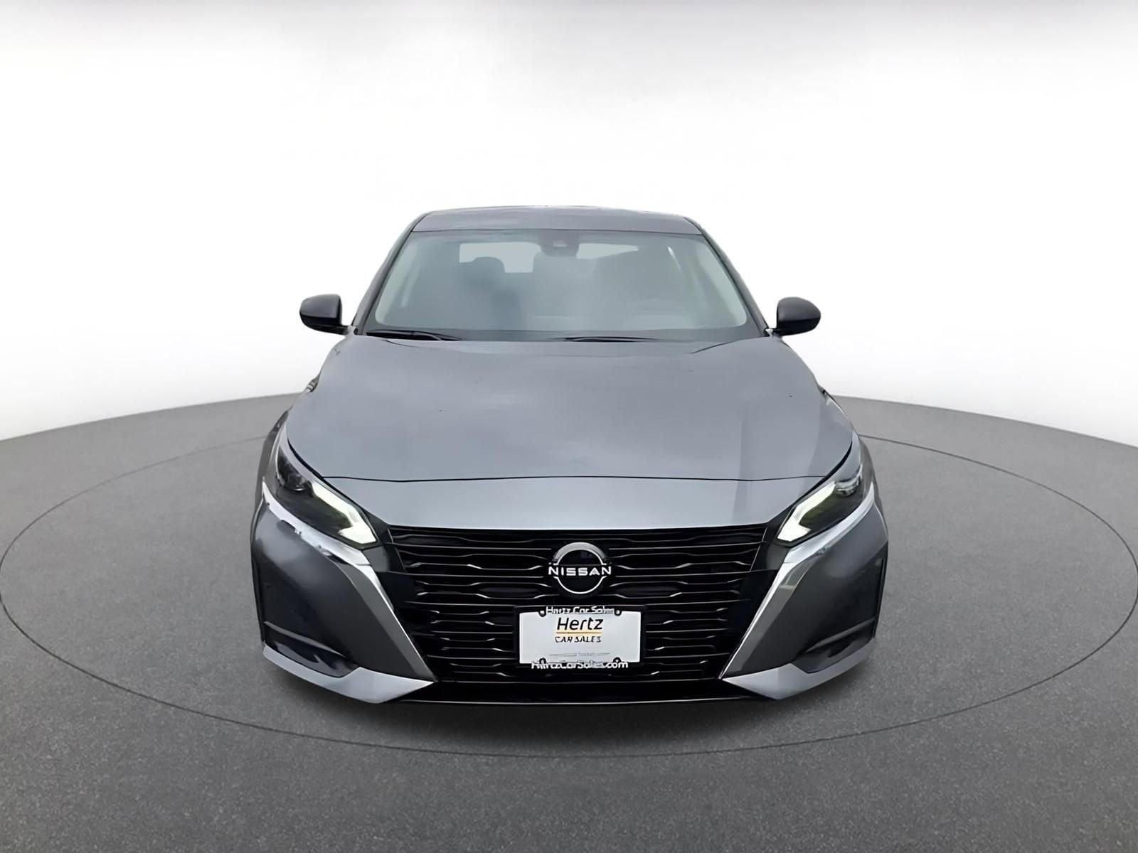 Thumbnail: 2025 Nissan Altima - 4