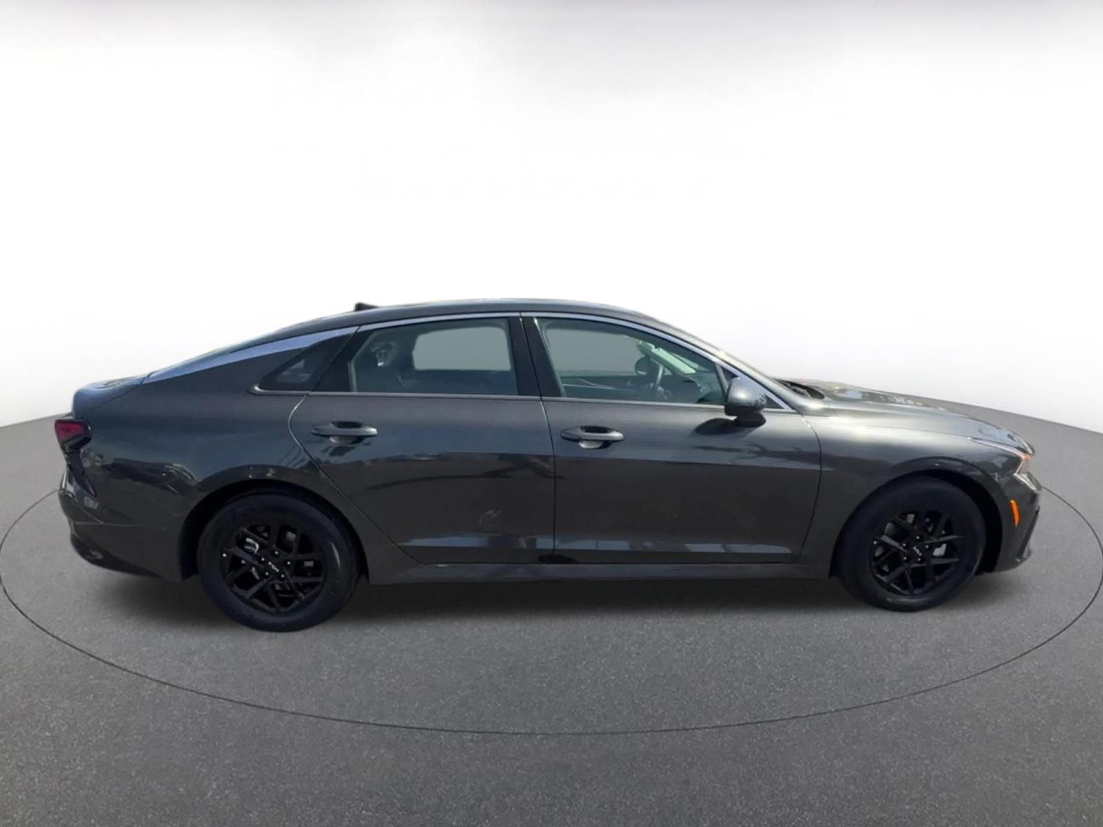 Thumbnail: 2025 Kia K5 - 16