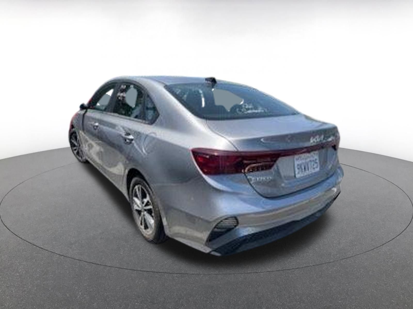 Thumbnail: 2024 Kia Forte - 3