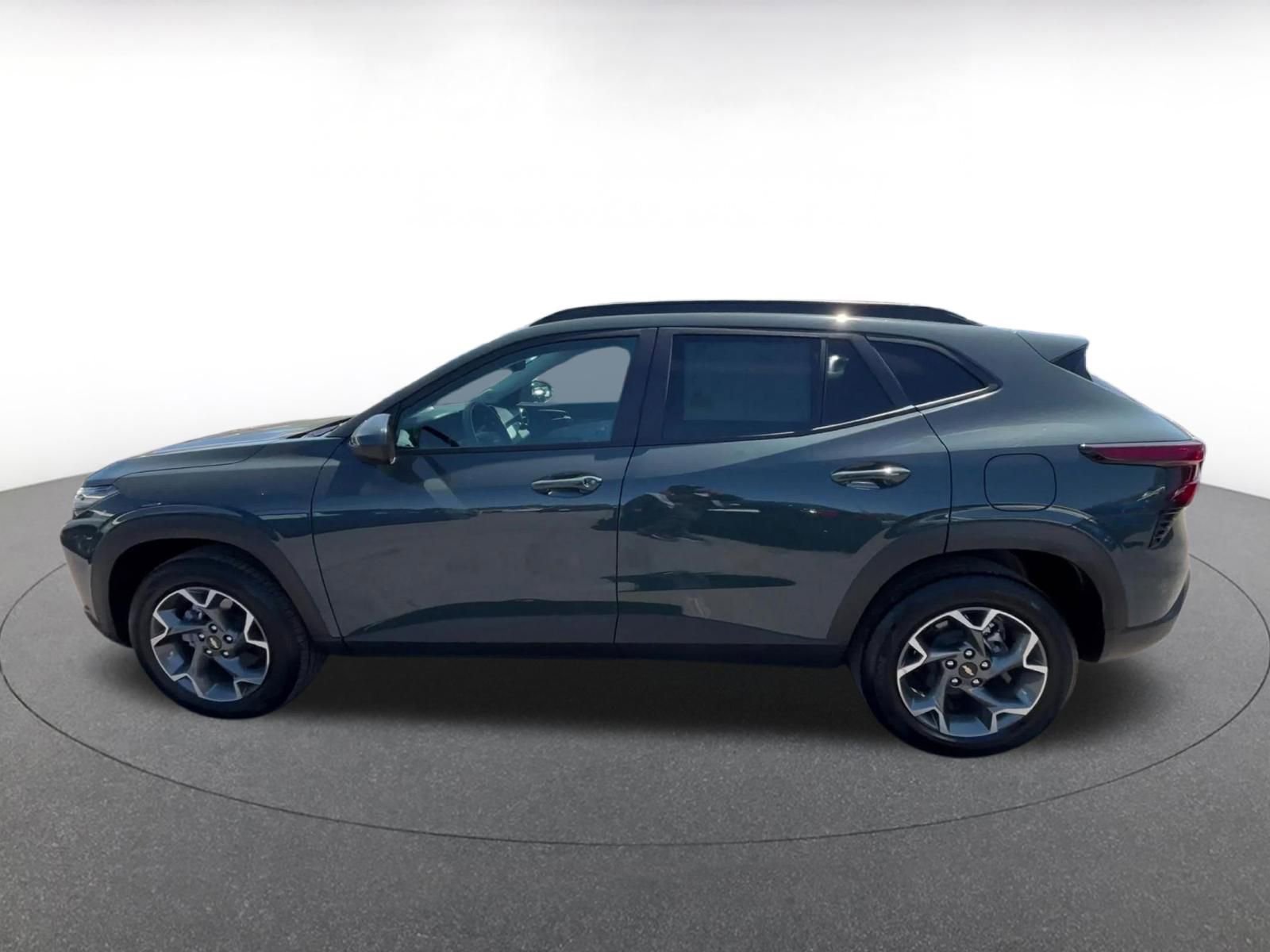 Thumbnail: 2025 Chevrolet Trax - 9