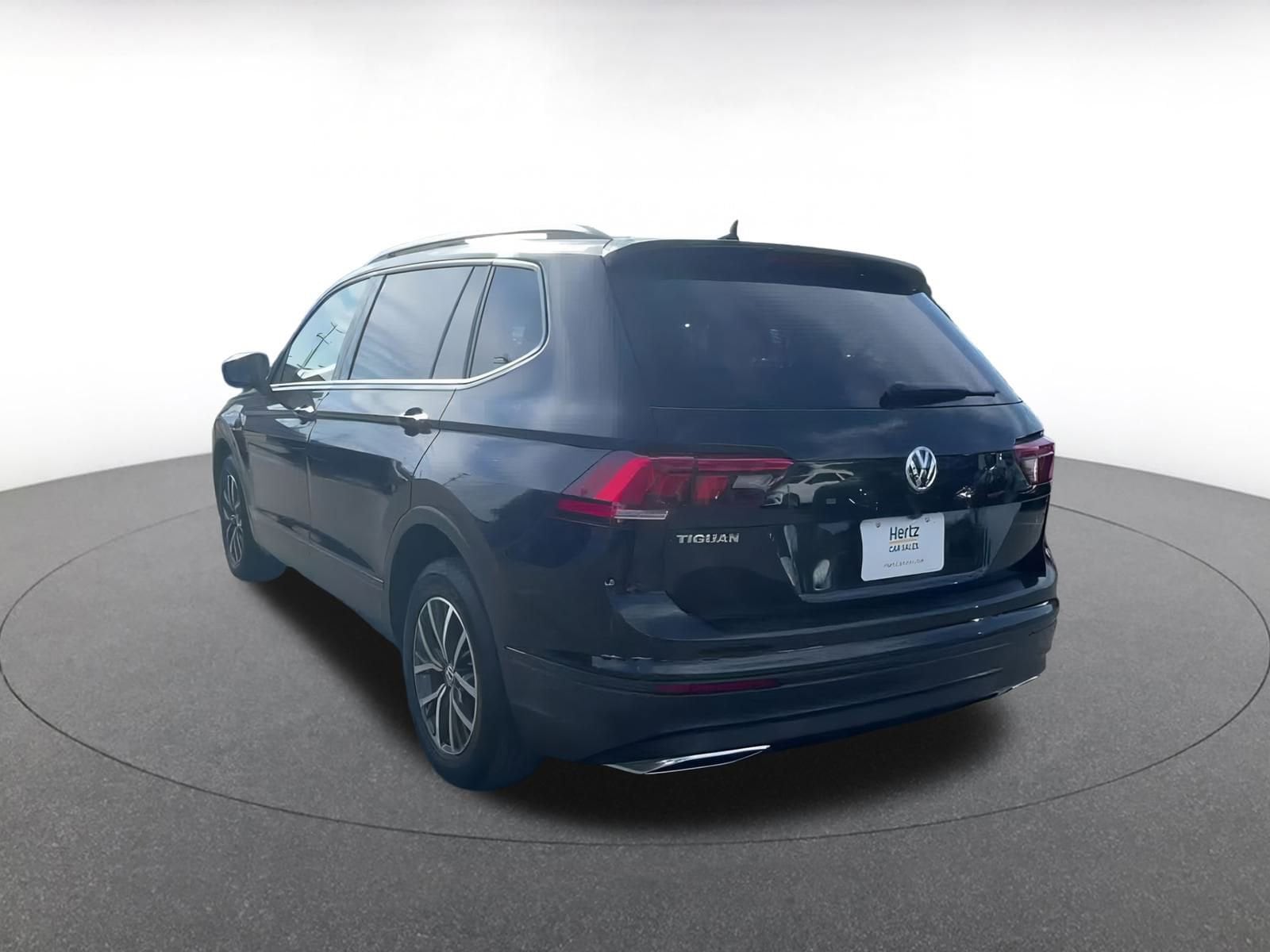 Thumbnail: 2021 Volkswagen Tiguan - 11