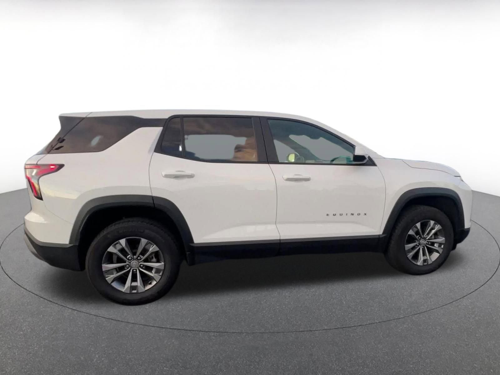 Thumbnail: 2025 Chevrolet Equinox - 16