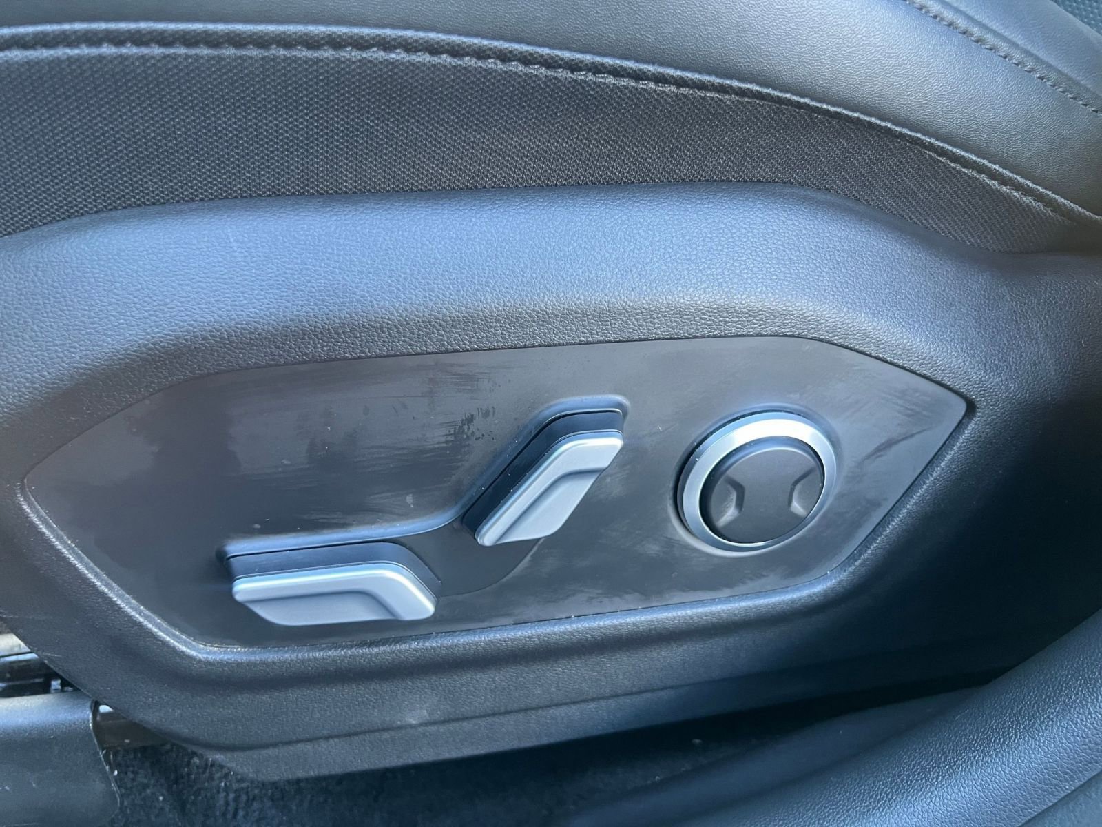 Thumbnail: 2025 Hyundai Santa Fe - 23