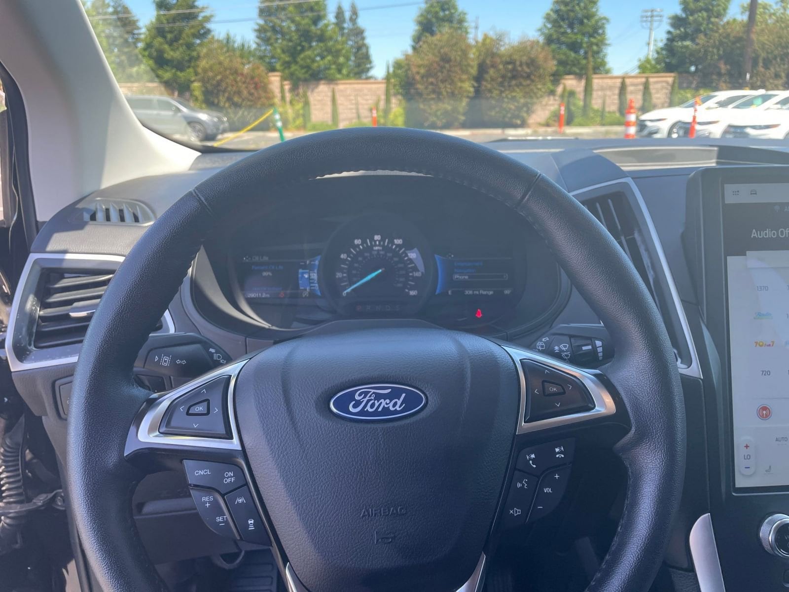 Thumbnail: 2024 Ford Edge - 27