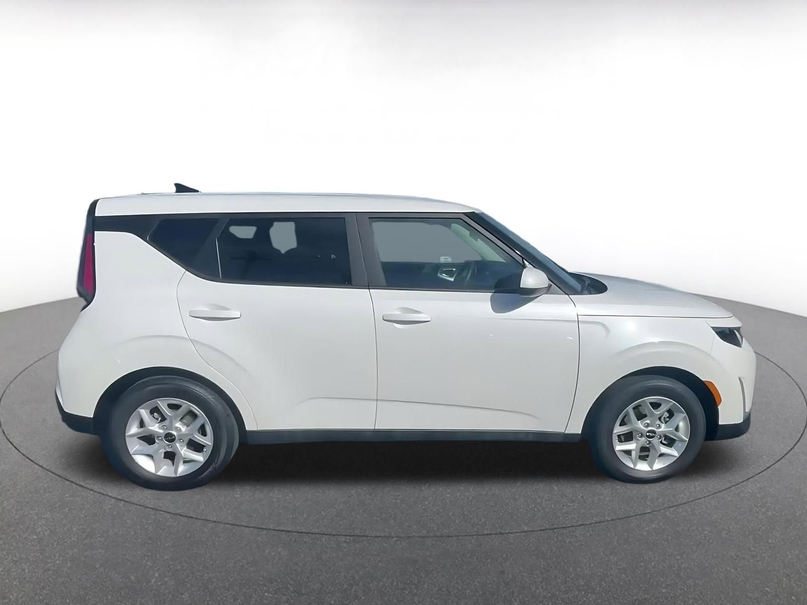 Thumbnail: 2025 Kia Soul - 16