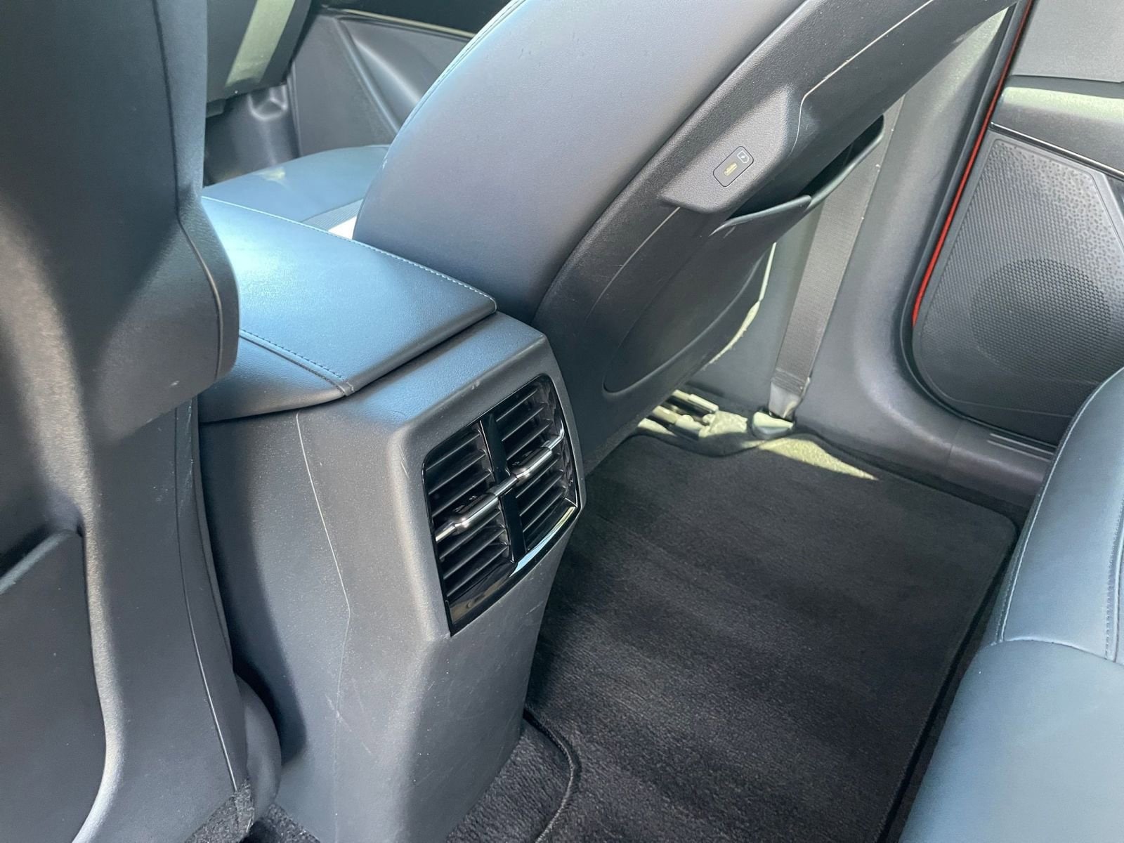 Thumbnail: 2023 Kia Niro - 27