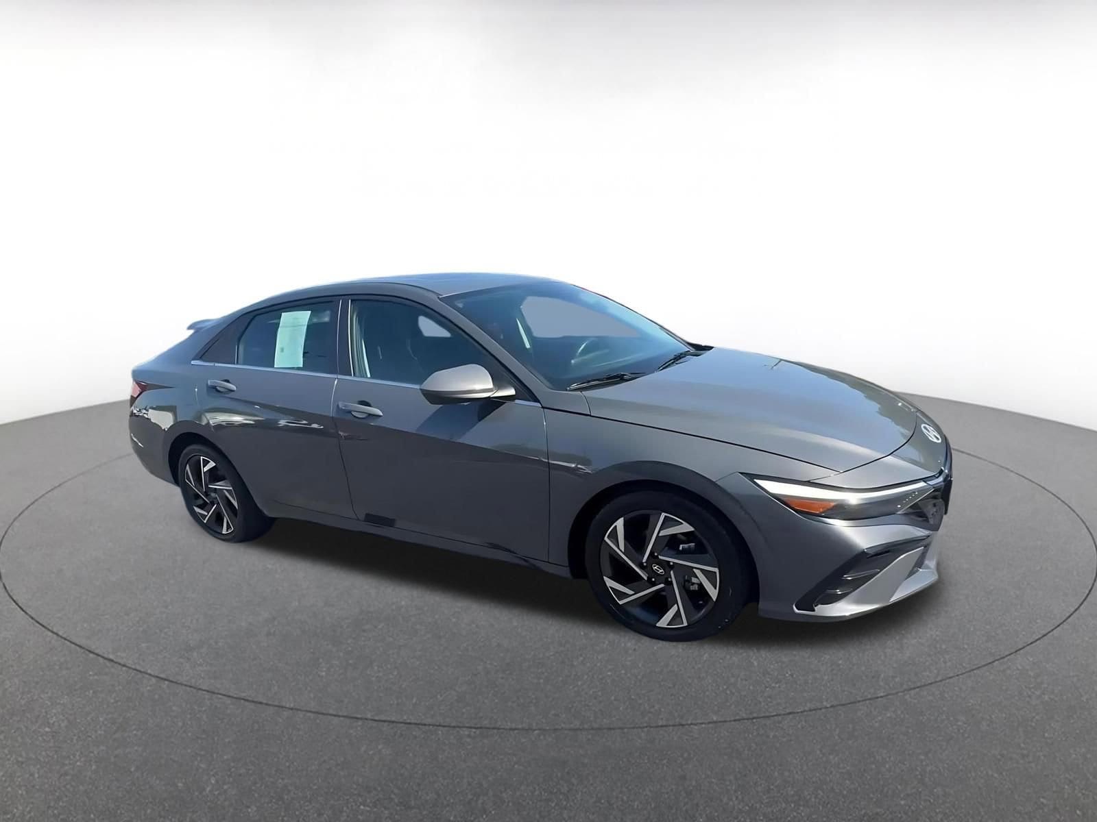 Thumbnail: 2025 Hyundai Elantra - 2