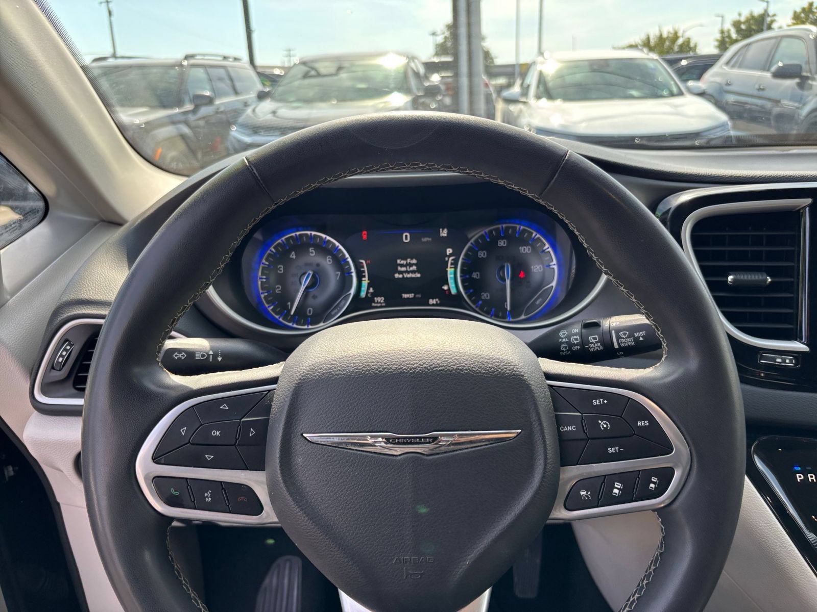 Thumbnail: 2023 Chrysler Pacifica - 29