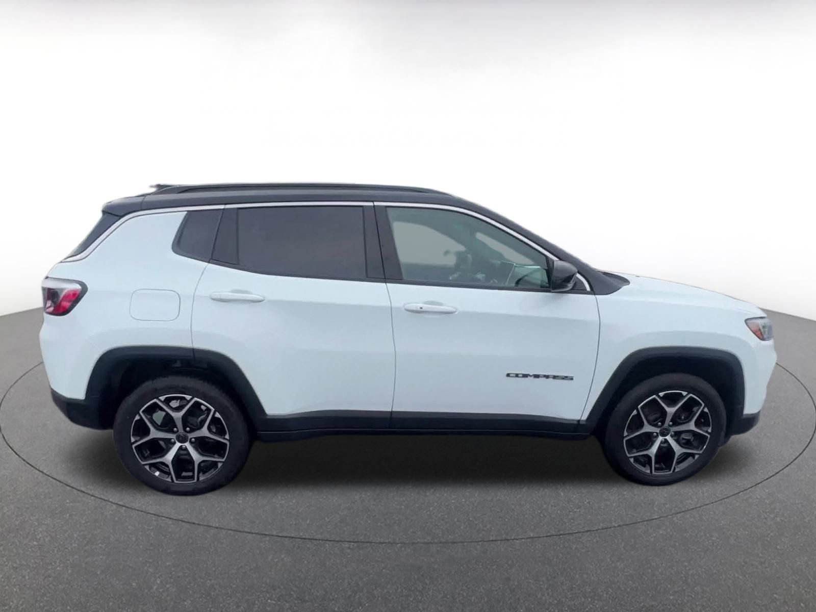Thumbnail: 2025 Jeep Compass - 16